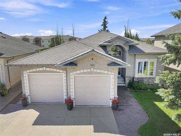 715 Bellmont Court — photo 1