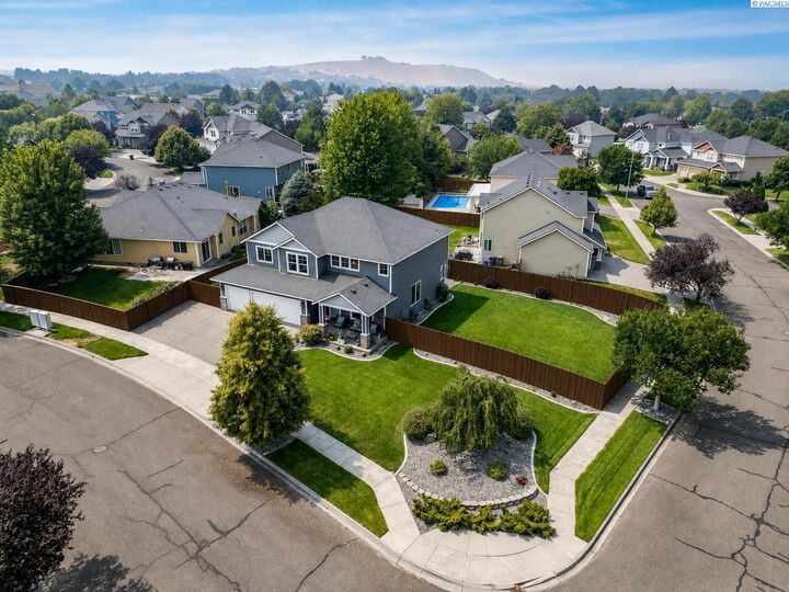 Property Photo: 2000 S Sheppard Street WA 99338