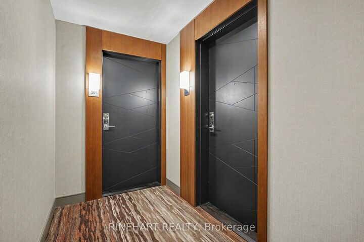 Property Photo: 1575 Lakeshore Road W 352 ON L5J 0B1