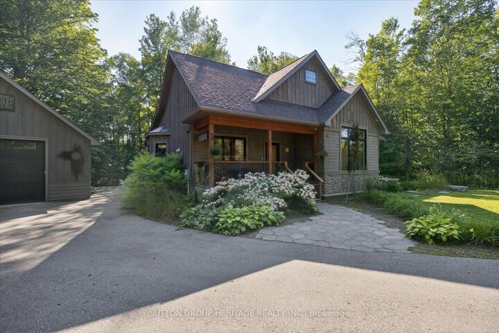 Property Photo:  88 Tannenweg N/A  ON L0B 1B0 