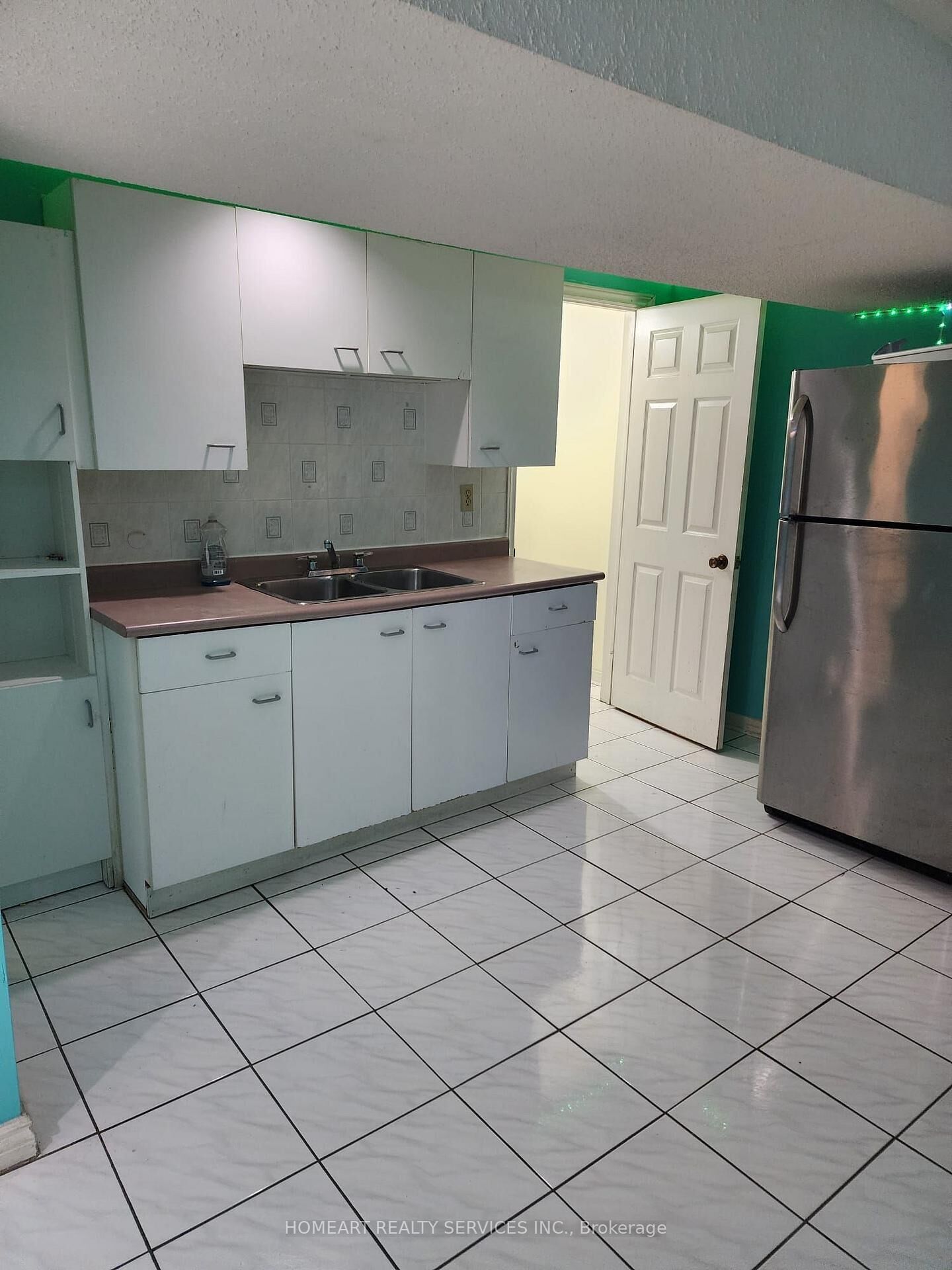 Property Photo: 37 Trafford Crescent ON L3R 7H9