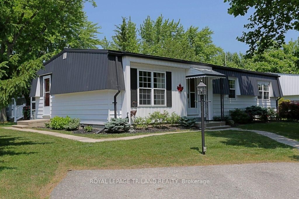 Property Photo: 314 Wyldwood Lane ON N0M 1T0