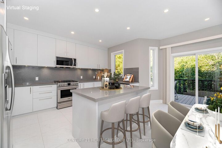 Property Photo: 6 Vitlor Drive ON L4E 3W3