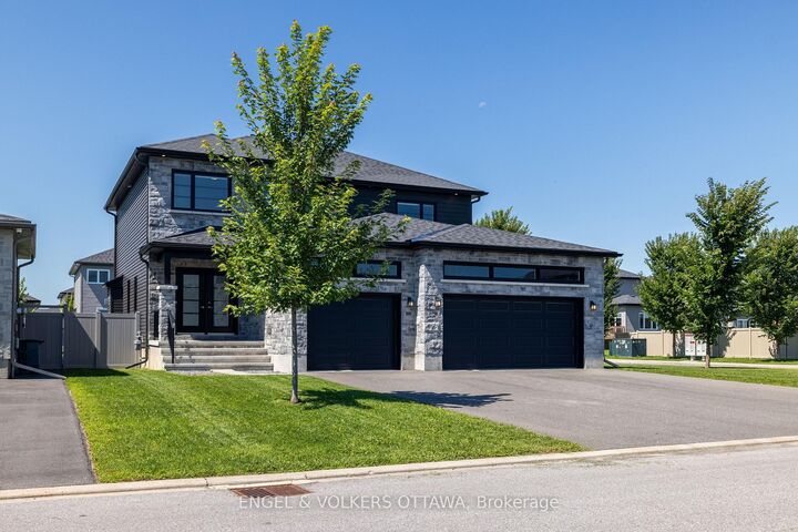Photo de la propriété:  501 Lucent Street  ON K4R 0G3 