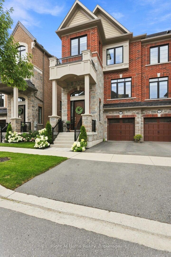 Property Photo: 89 Elkington Crescent ON L1P 0L7