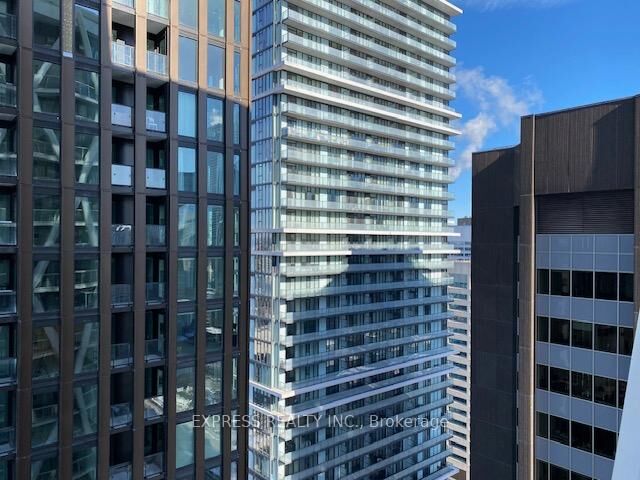 Photo de la propriété:  230 Simcoe Street 2911  ON M5T 0G7 