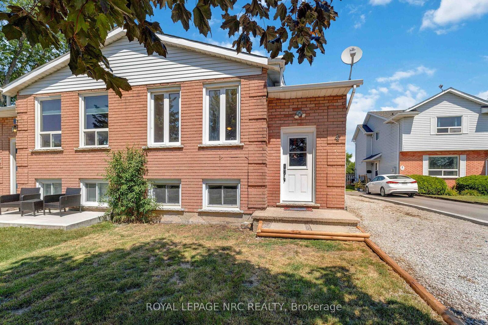 Property Photo: 4 Saturn Road ON L3K 6B2