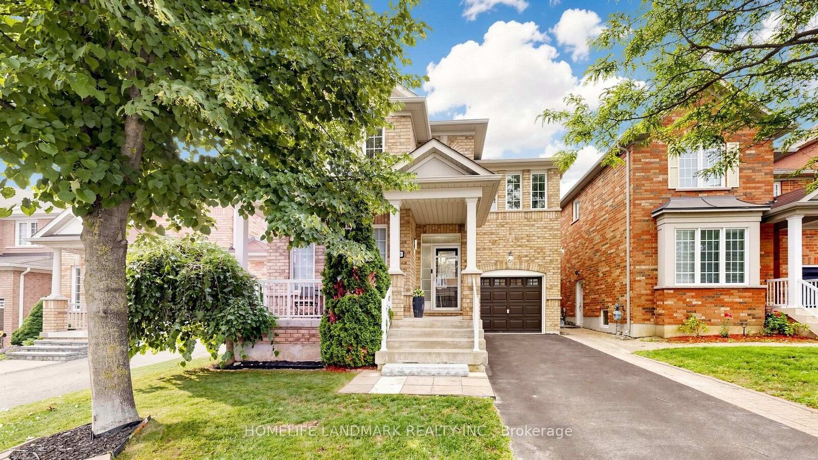 Property Photo: 129 Beare Trail ON L3X 3B6