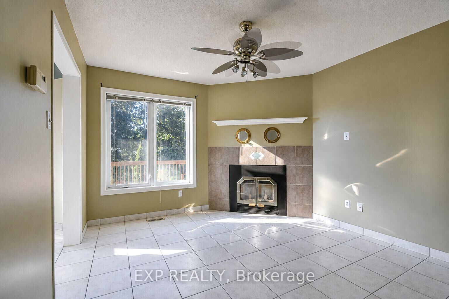 Property Photo: 157 Livingstone Street W ON L4N 7J7