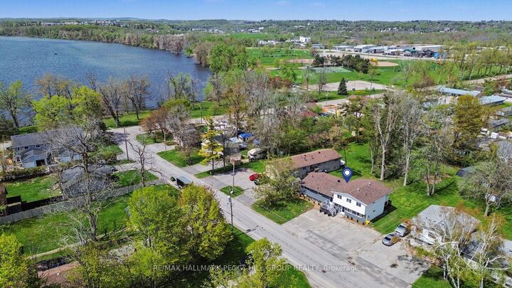 22 Olive Crescent — photo 1
