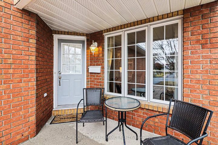 Property Photo: 897 Paradise Crescent ON K4A 3S5