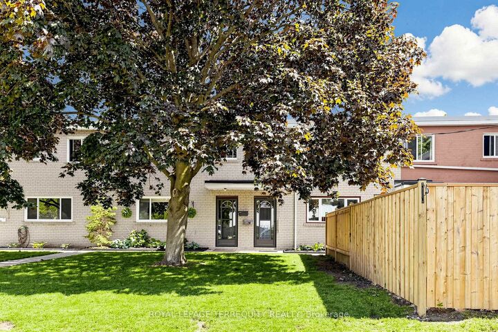Property Photo: 137 Furnace Street 5 ON K9A 2E5