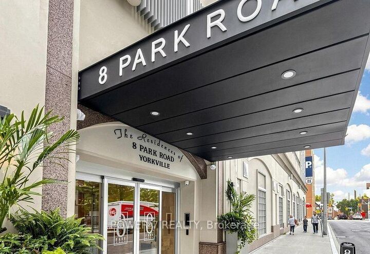 Property Photo: 8 Park Road 2512 ON M4W 3S5