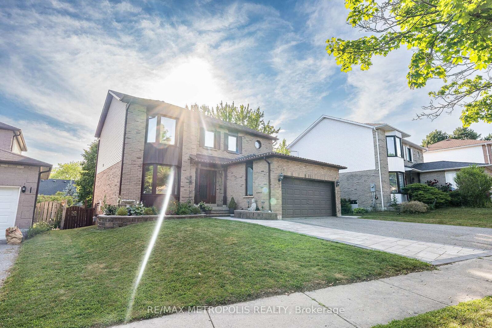 Property Photo:  22 Mayflower Street Bsmt  ON L1N 8A9 