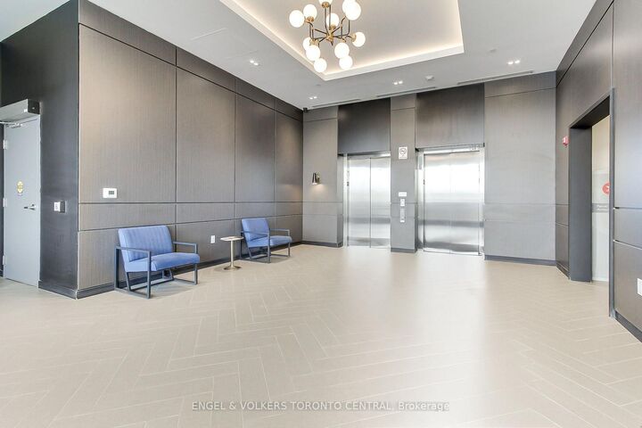 Property Photo: 430 Essa Road 418 ON L9J 0M1