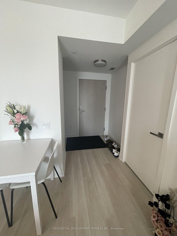 Property Photo:  500 Wilson Avenue 627  ON M3H 0E5 
