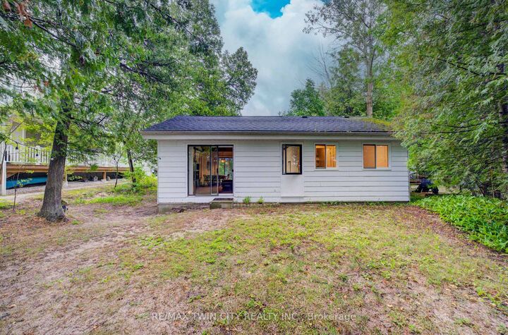 Property Photo:  757 Victoria Road  ON N0G 2R0 