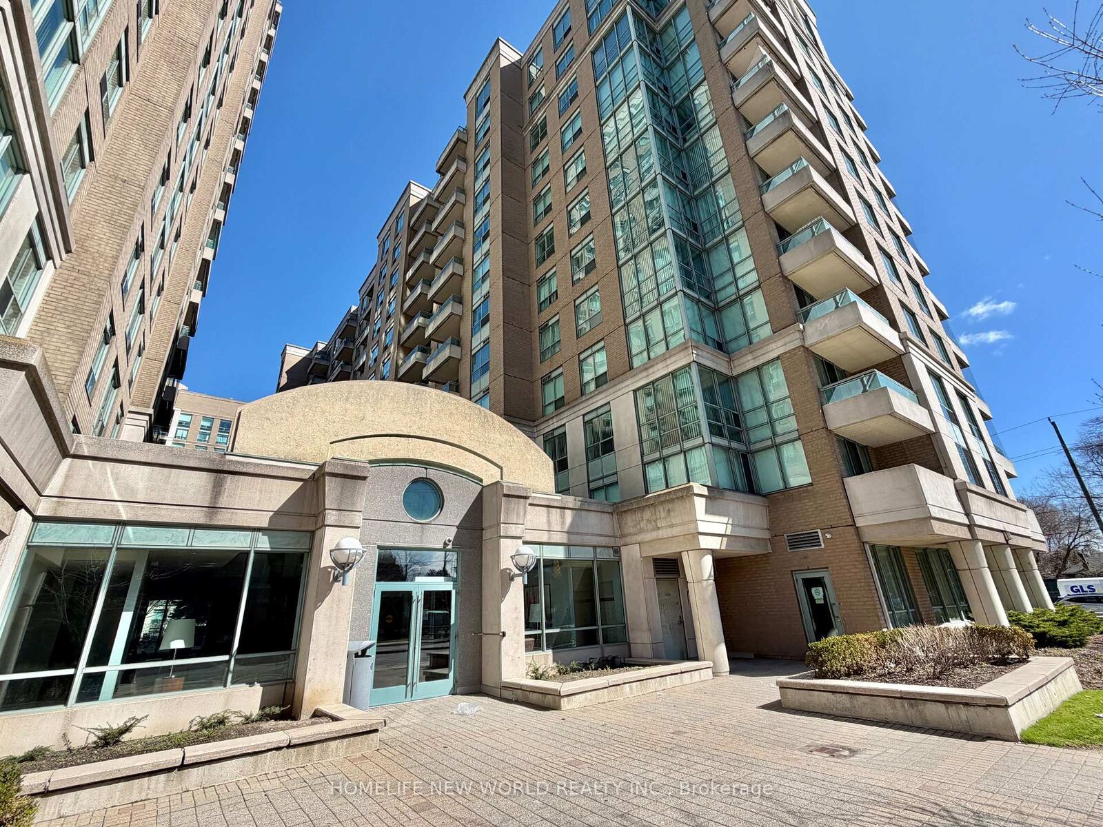 Property Photo: 39 Pemberton Avenue 303 ON M2M 4L6