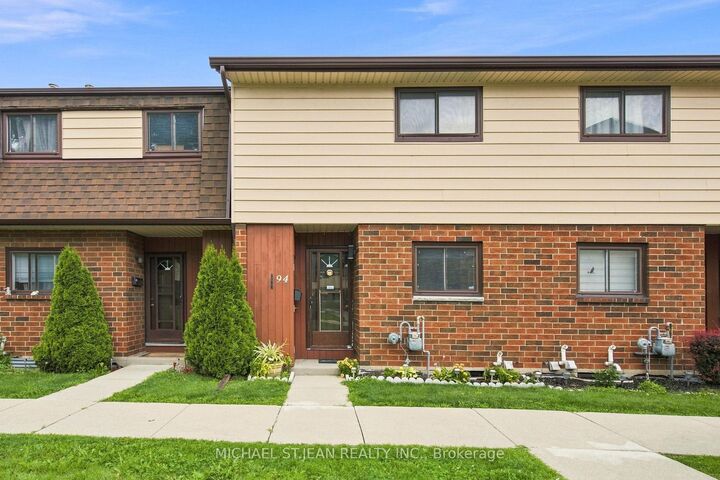 Property Photo: 20 Glenvale Drive 94 ON L9C 5V4