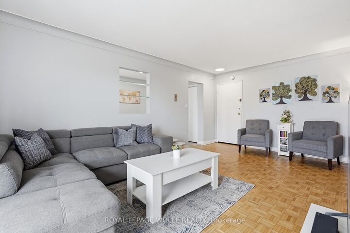 Property Photo: 87 St George Street 403 ON N3R 1V5