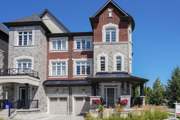 Property Photo: 6 Globemaster Lane ON L4G 2H1