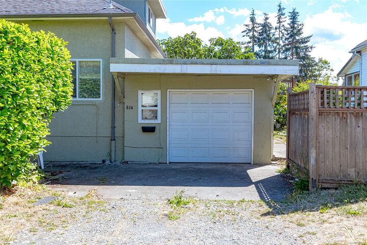 Property Photo:  514 Nicol St  BC V9R 4T7 