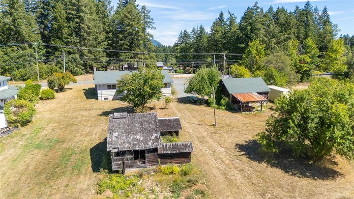 Property Photo: 4030 Gibbins Rd BC V9L 1N9