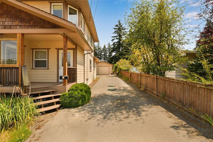 Property Photo: 2961 Pickford Rd BC V9B 2K8