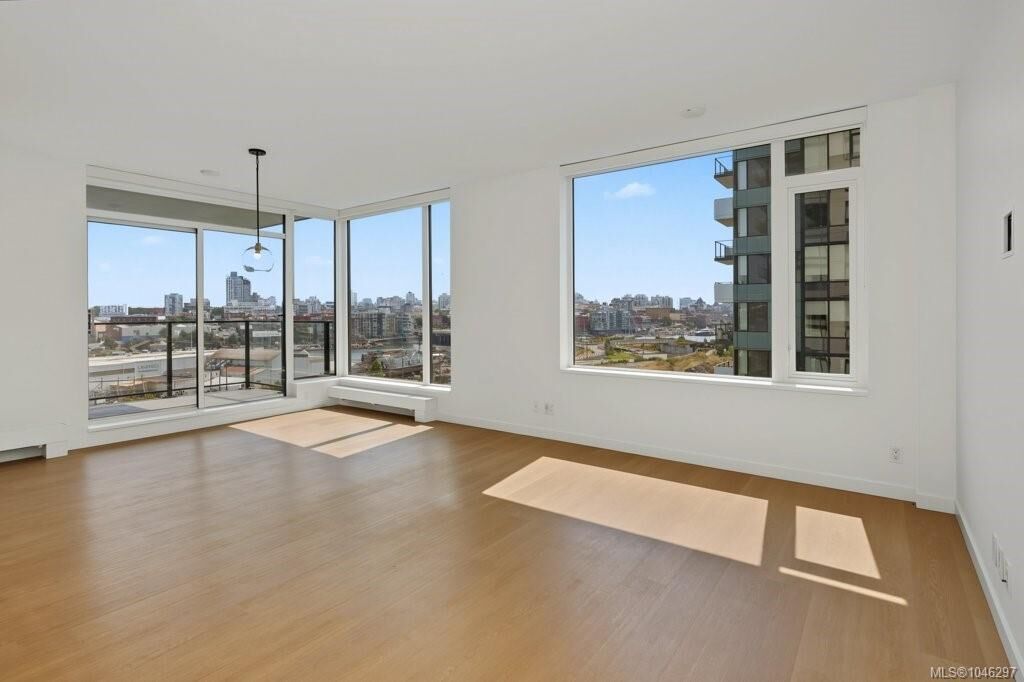 Property Photo: 363 Tyee Rd #609 BC V9A 0B5