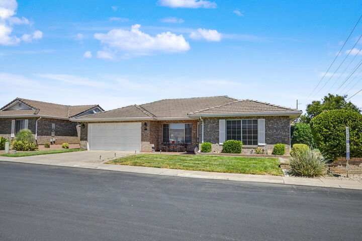 Property Photo:  1055 E 900 S 26  UT 84790 