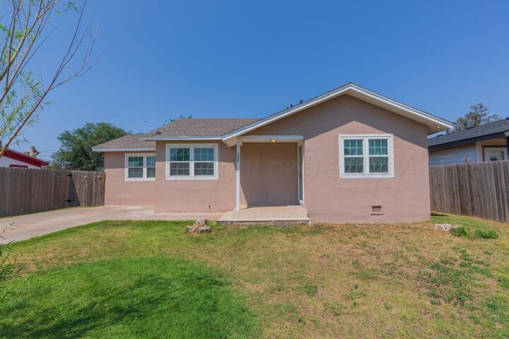 Property Photo:  505 N Irving Street  TX 79045 