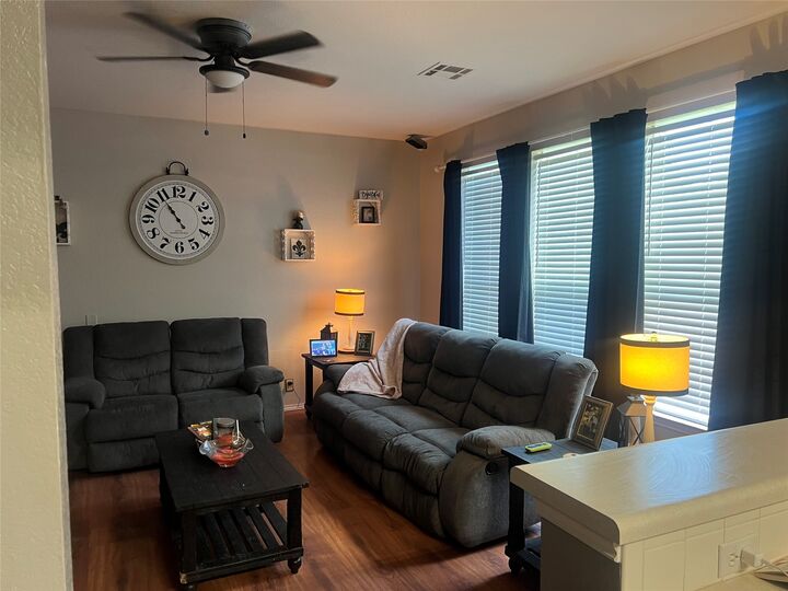 Property Photo: 318 Belinda Court TX 78602