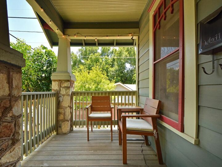 Property Photo:  
