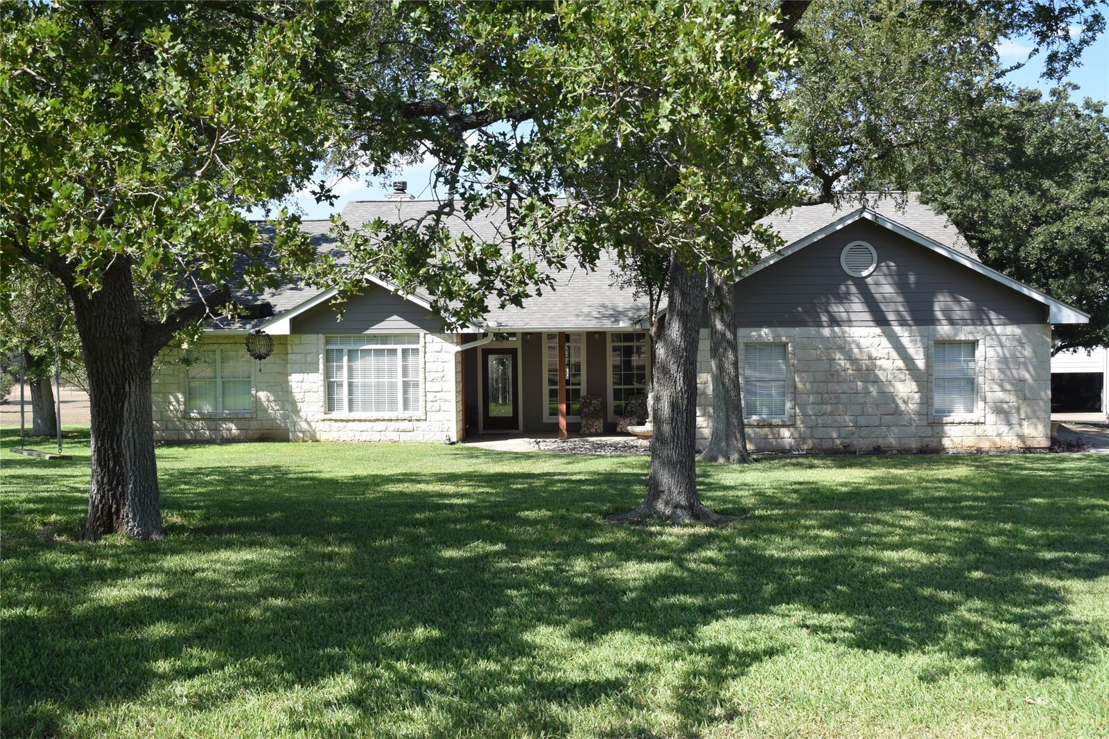 Property Photo:  2116 County Road 403  TX 78654 