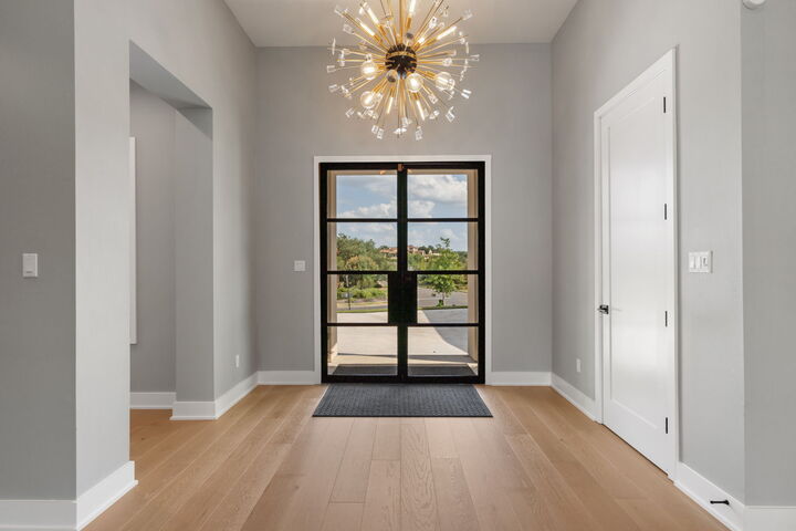 Property Photo:  501 Black Wolf Run  TX 78738 