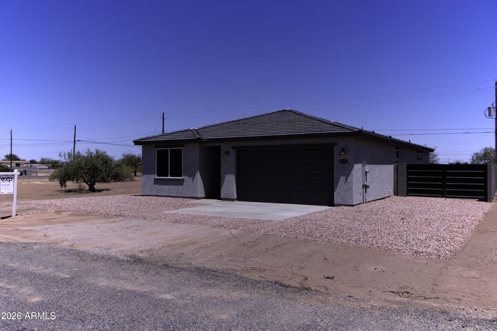 Property Photo: 3220 W Solano Drive AZ 85131