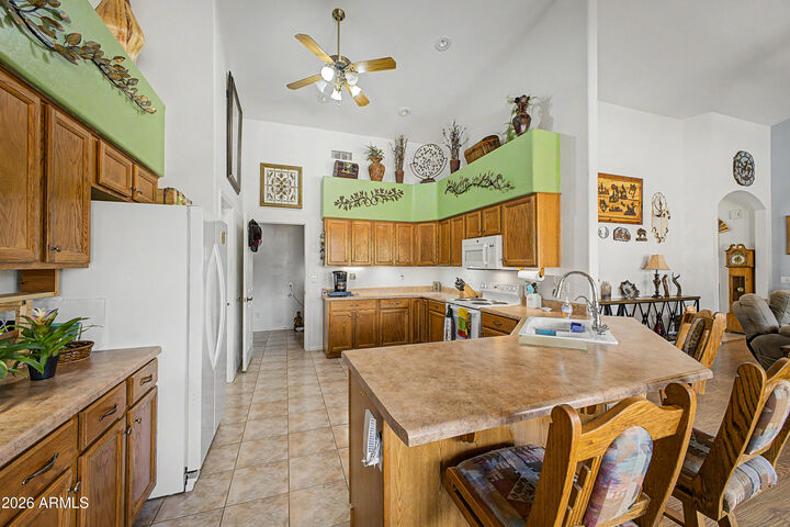 Property Photo:  19336 E Avenida Del Valle --  AZ 85142 