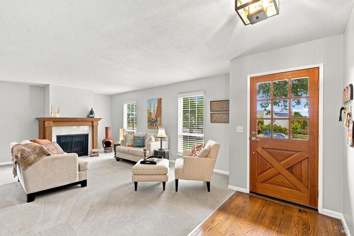 Property Photo:  2604 Topaz Drive  CA 94945 