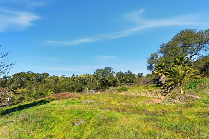 Property Photo: 1477 Leslie Road CA 95448