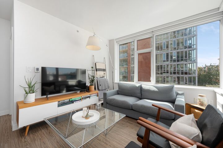 Property Photo: 209 E 7th Avenue 414 BC V3L 1W4