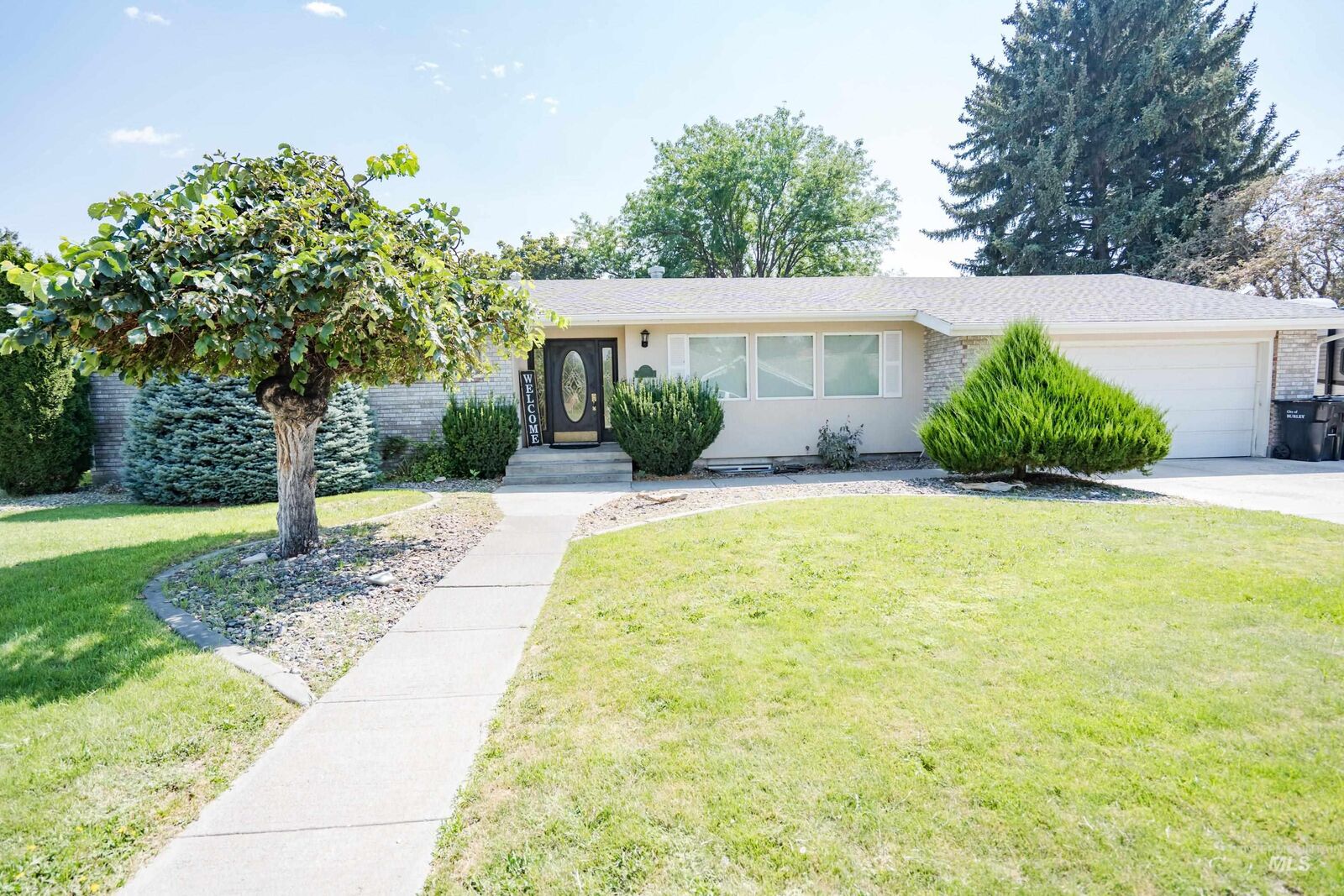 Property Photo: 635 Birch Dr ID 83318