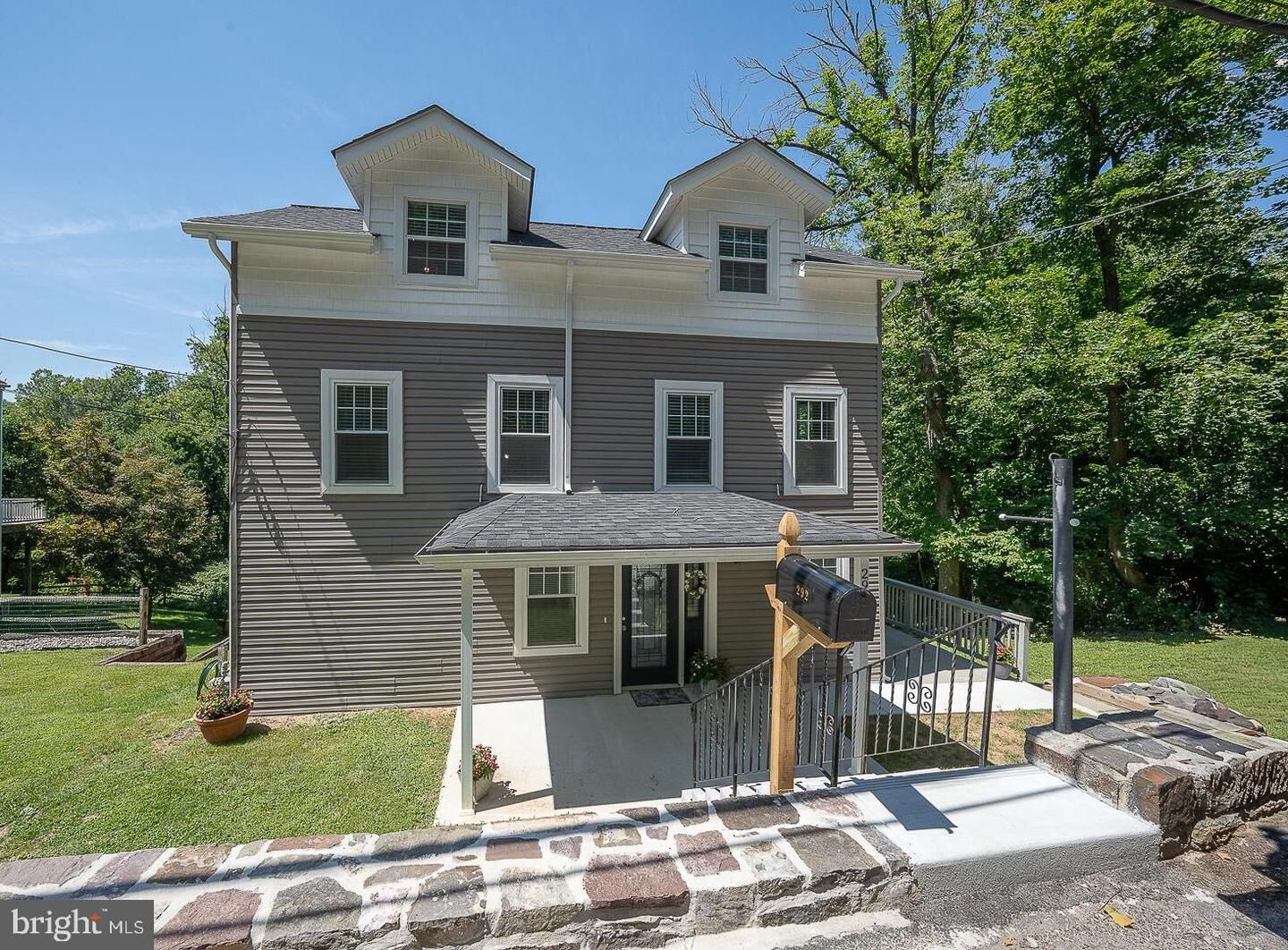 Property Photo:  292 Balligomingo Road  PA 19428 