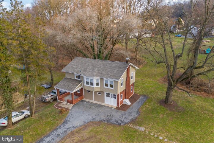 Property Photo:  3118 Oley Turnpike Road  PA 19606 