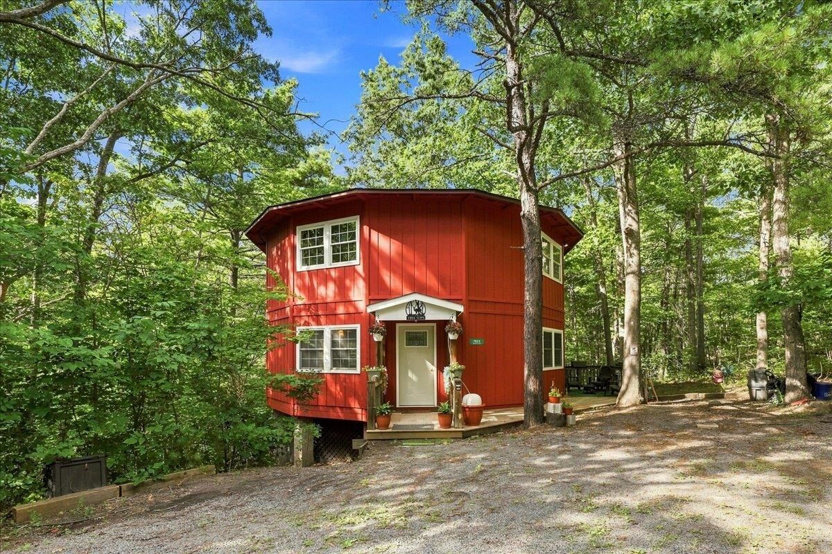 Property Photo:  7823 Supinlick Ridge Rd  VA 22842 