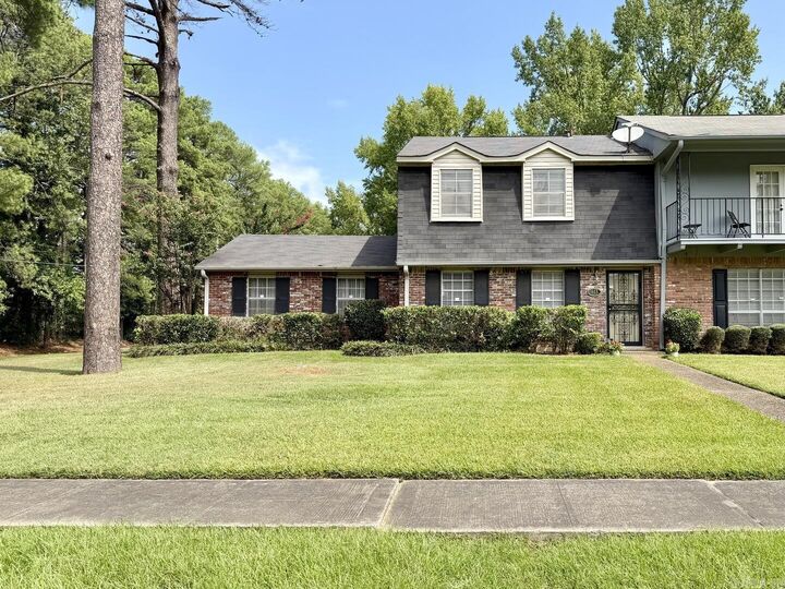 Property Photo:  613 Greenbriar Drive  AR 71603-0000 
