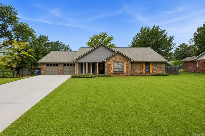 Property Photo: 9 Chester Cove AR 72034