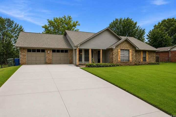 Property Photo:  9 Chester Cove  AR 72034 