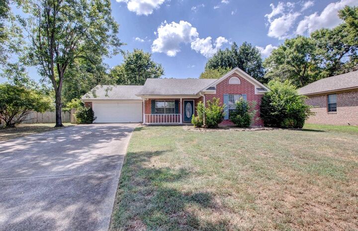 Property Photo:  275 Helen  AR 72034 