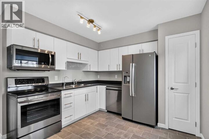 Property Photo: 711 Beacon Hill AB T9H 3R5