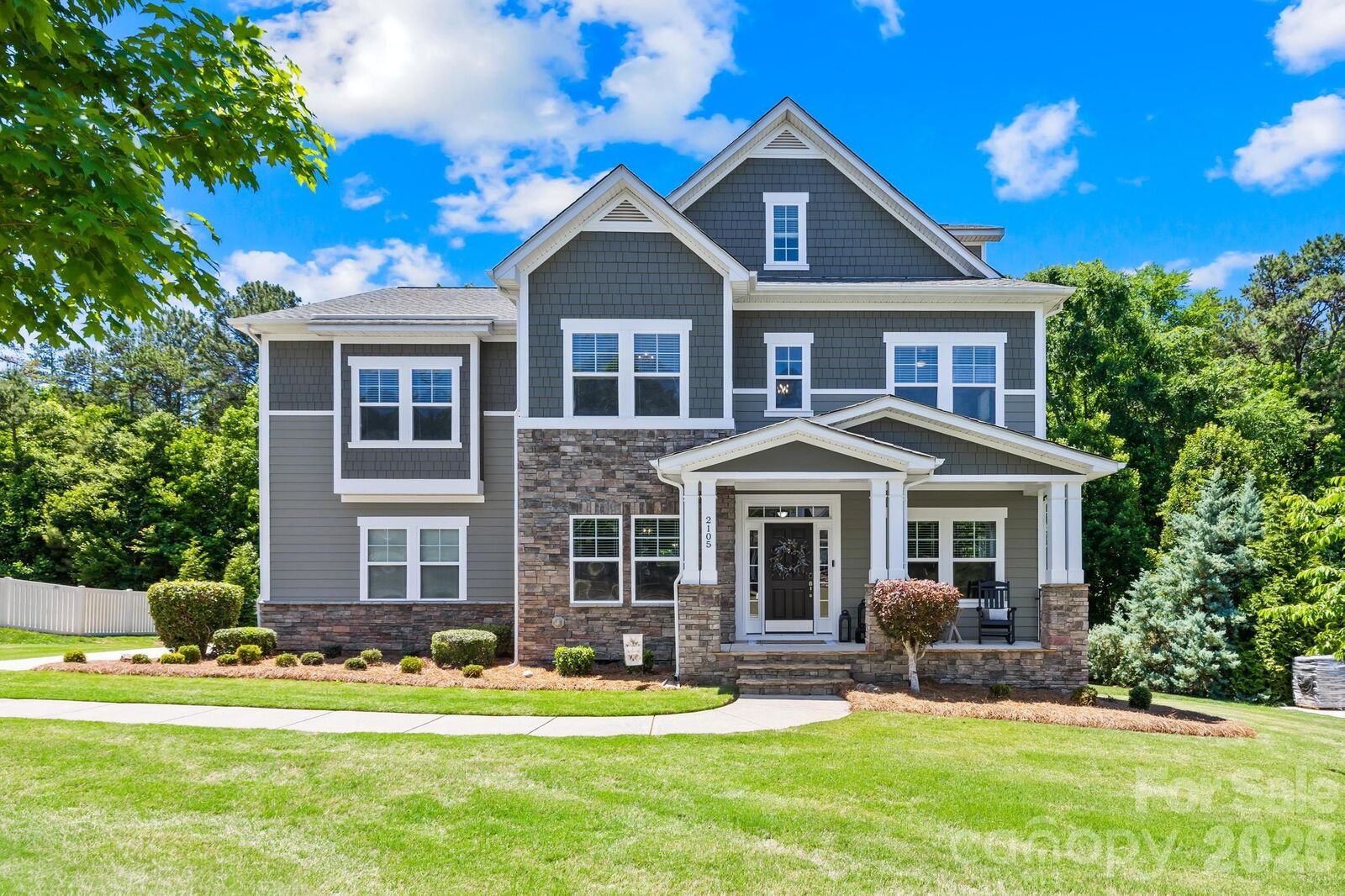 Property Photo: 2105 Madeira Circle NC 28173